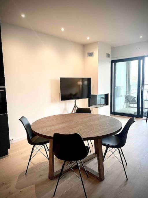 Vervet Apartment トロムソ エクステリア 写真